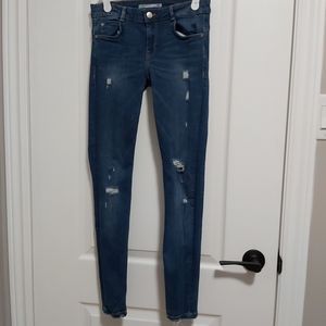Zara trafaluc denim wear jeans women; Size: 4